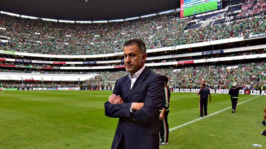 Juan Carlos Osorio suena para convertirse en el nuevo director técnico del América tras el Tano Ortiz.