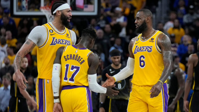Los Lakers de Lebron pegan primero en la semifinales de conferencia ante los Warriors