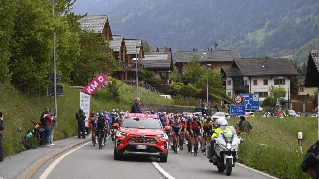 Giro de Italia, etapa 13 en vivo. – Giroditalia.it.