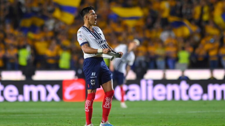 ¡Lo sorprendió! Maxi Meza tomó desprevenido a Guzmán y marcó el 0-1 para Rayados