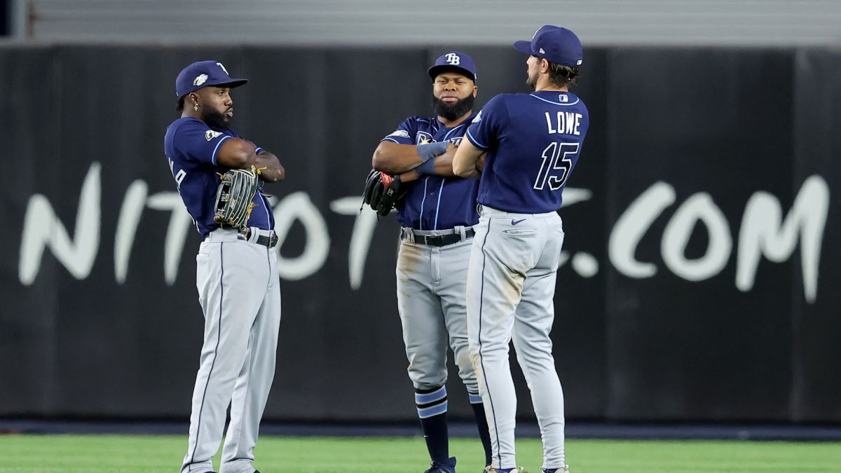 SIN DESCANSO, ISAAC PAREDES SE PREPARA PARA MLB 