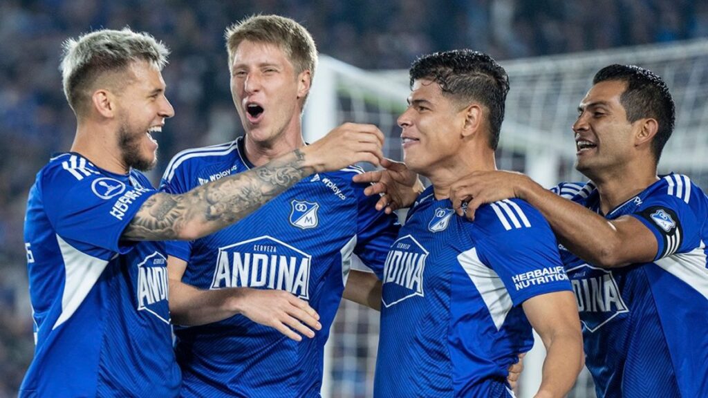 Jugadores de Millonarios celebran un gol. - @MillosFCoficial.