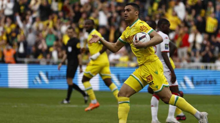 Nantes multa a Mostafa Mohamed por negarse a jugar con la camiseta con colores arcoíris