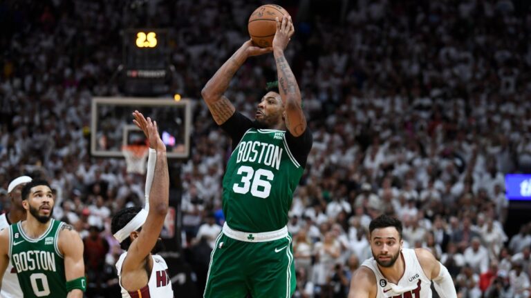 White encesta en la agonía; Celtics vencen al Heat y están al borde de remontada histórica