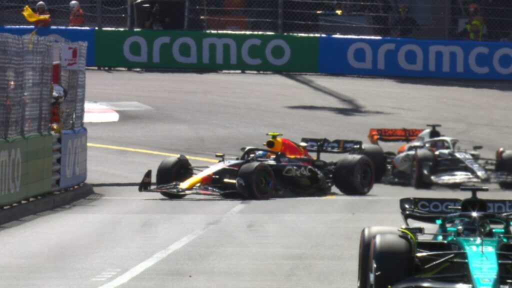 Así quedo el auto de Checo Pérez luego de estrellarse muy temprano en la sesión de clasificación del GP de Mónaco.