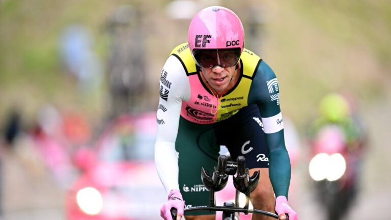 Rigo se despide del Giro y siembra dudas sobre su regreso: “Estoy en los últimos años de carrera”
