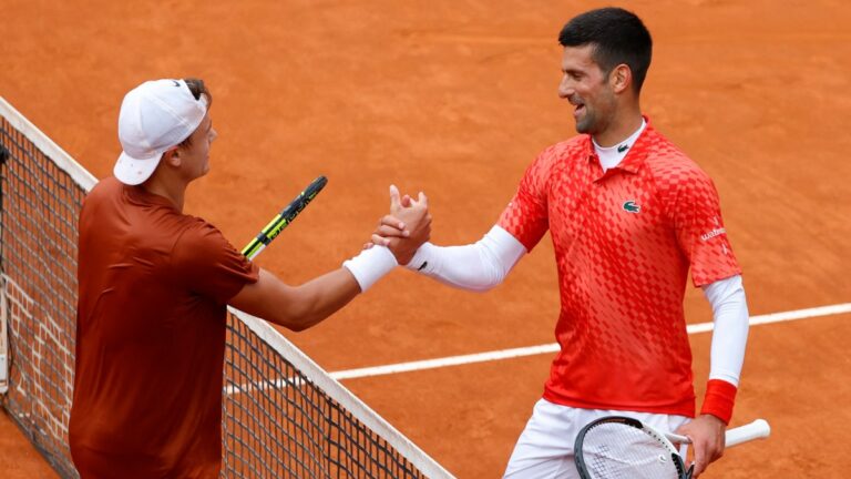 Rune aplasta las ilusiones de un nuevo título de Djokovic en Roma y avanza a las semis