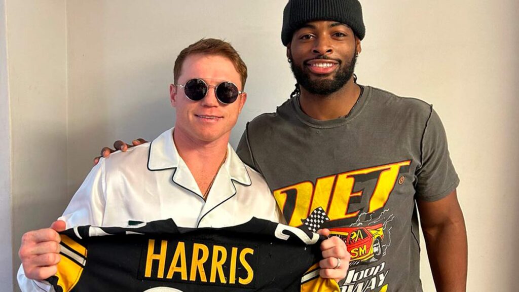 Canelo Álvarez presume jersey de los Steelers | @steelers