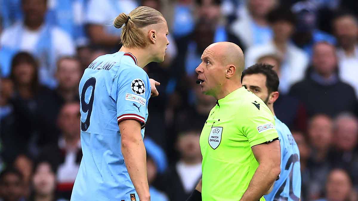 “Szymon Marciniak: First Referee to Complete Double in World Cup and Champions League Finals in Same Season”