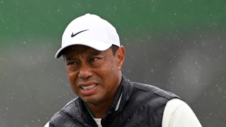 Tiger Woods, demandado por acoso sexual