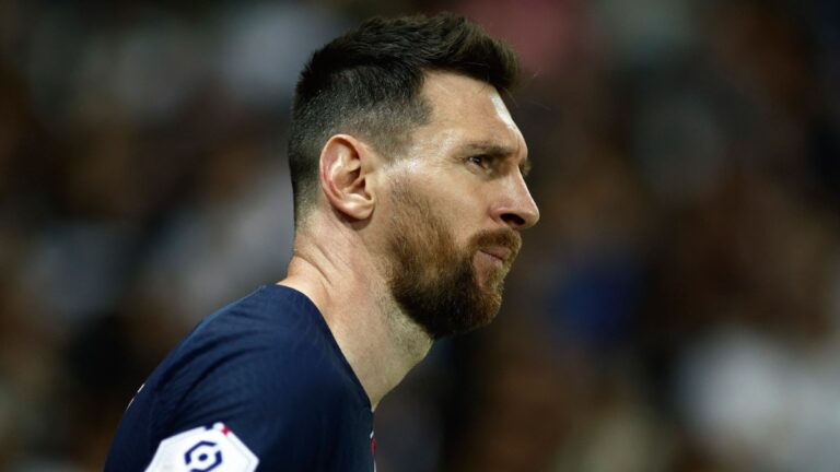 Al Hilal mantiene su exorbitante oferta por Lionel Messi