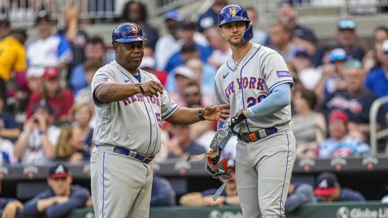 Pete Alonso regresa antes de tiempo con los Mets tras un fuerte pelotazo