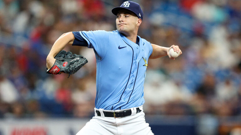 McClanahan alcanza las 10 victorias en la temporada, y los Rays se llevan la victoria ante Rangers