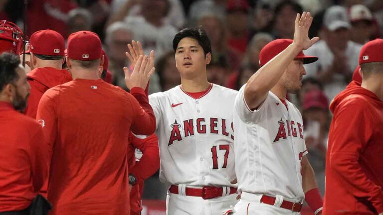 Angels vencen a los White Sox en otra noche histórica de Shohei Ohtani