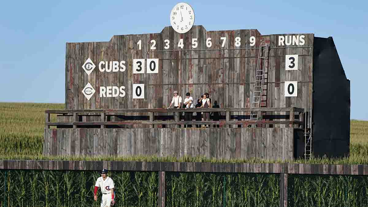 Giants Y Cardinals Jugar An El Field Of Dreams Game En El 2024   Ap22224011344895 193751 