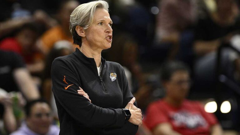 Las Phoenix Mercury despiden a la entrenadora Vanessa Nygaard tras tener el peor record de la WNBA