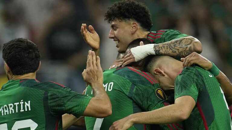 La Selección Mexicana se olvida de la crisis y golea a Honduras en su debut en la Copa Oro