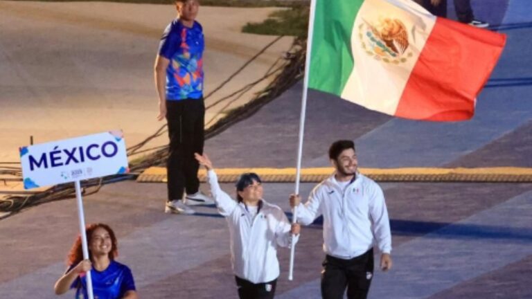 México, la primera delegación en aparecer en el desfile de inauguración de San Salvador 2023