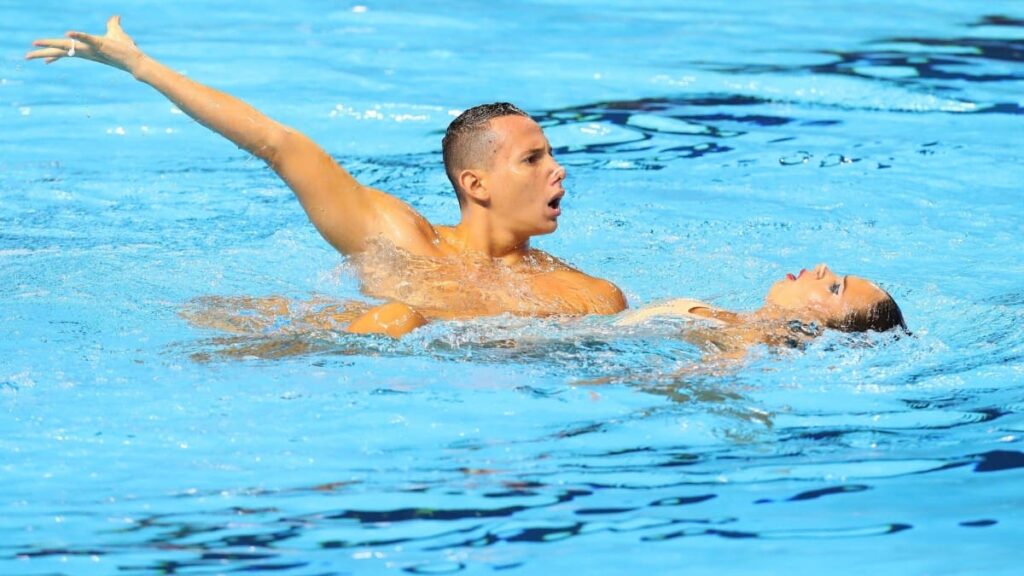 Oro para Colombia en el nado artístico duo mixto.