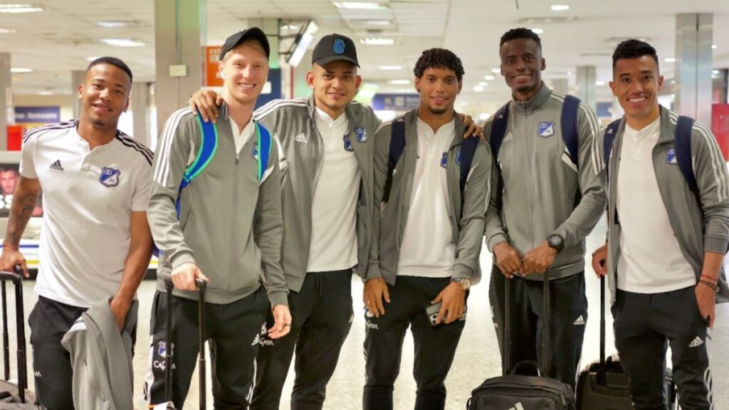 Millonarios en el aeropuerto de Ezeiza.