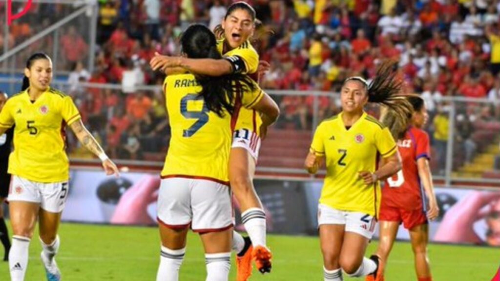 Colombia celebrando su tanto ante Panamá.