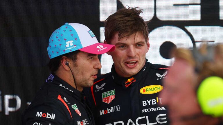 Checo Pérez sobre la disputa del título con Verstappen: “Ser compañero de equipo de Max es probablemente lo más difícil”