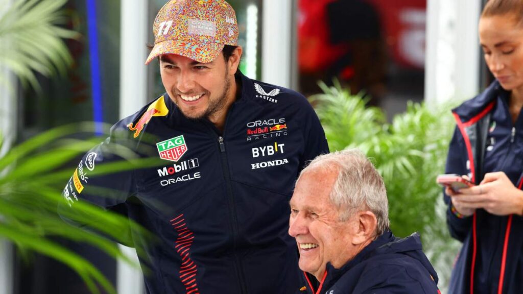Checo Pérez y Helmut Marko tras el GP de Canadá | Reuters