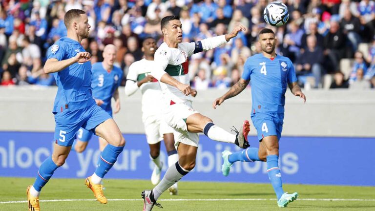 Cristiano Ronaldo celebra su partido 200 en selección con gol y da el triunfo a Portugal