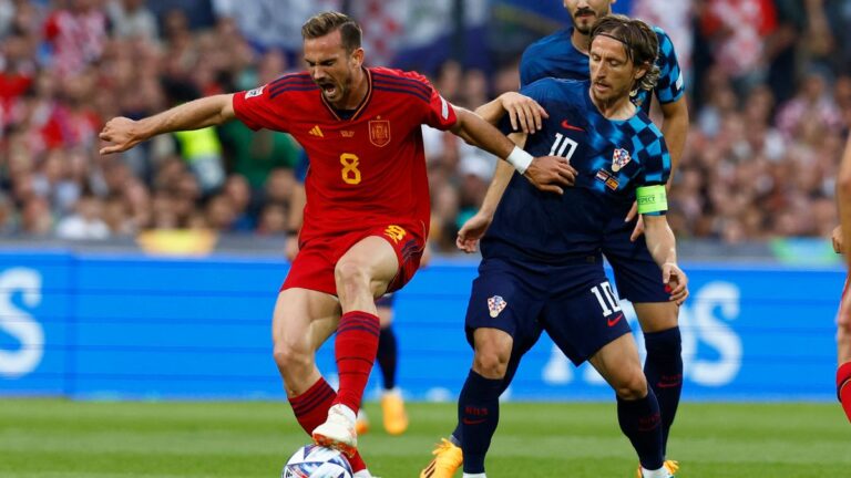 Croacia 0-0 España: Croacia tiene el balón y España busca presionar