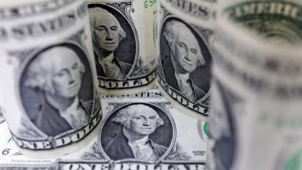 Baja el precio del dólar en Colombia | REUTERS