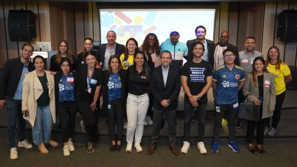 Participantes del Congresillo en la sede de la Defensoría del Pueblo. - Fundación Selección Colombia.