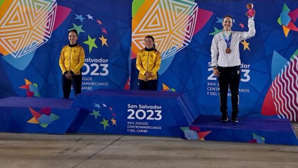 Daniela Gaxiola pierde el oro al ser descalificada de la final de keirin femenil; Yuli Verdugo gana bronce | @CONADE