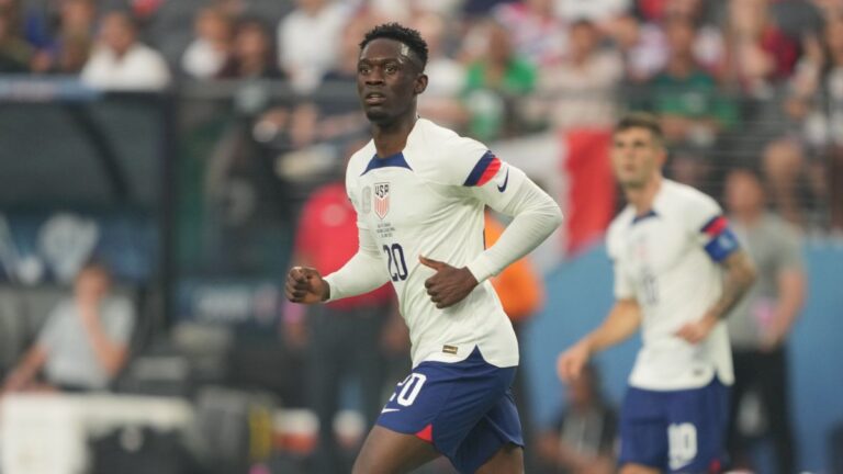 Folarin Balogun anota su primer gol con el USMNT en la final de la Nations League