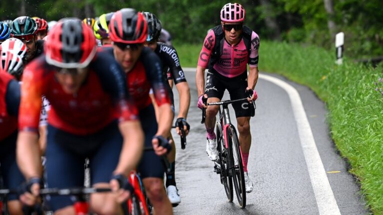 Rigoberto Urán brilla en el cuarto lugar de la etapa reina del Tour de Suiza