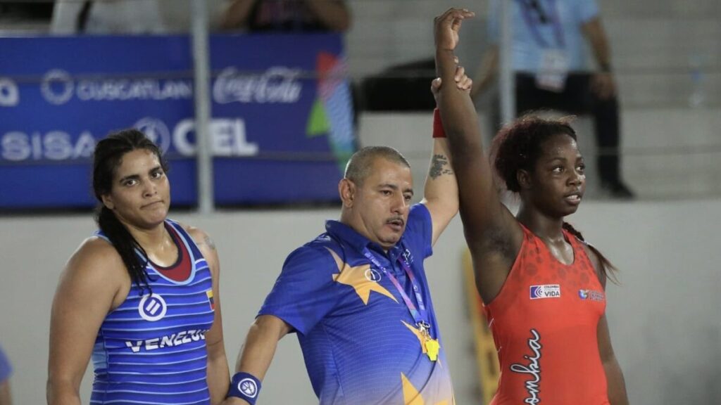 Colombia obtiene oro, plata y bronce en la lucha libre femenina en San Salvador 2023.