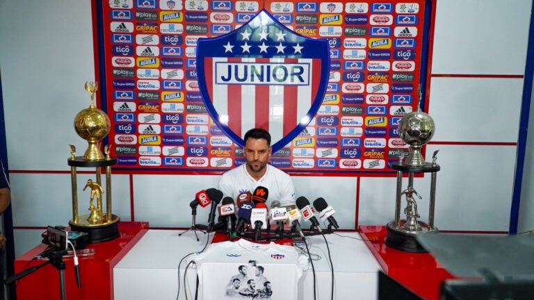 Sebastián Viera confirma fecha e invitados para su partido de despedida en Junior