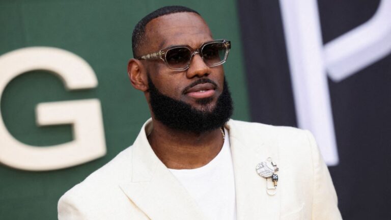 LeBron James, invitado de honor a dar el banderazo de salida en el centenario de las 24 Horas de Le Mans