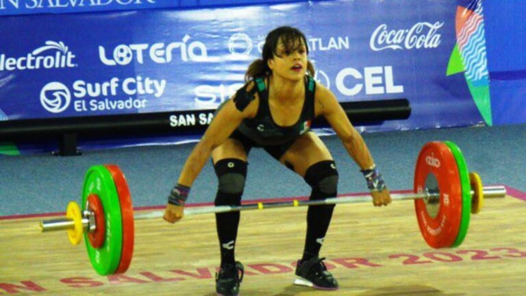 ¡Doble plata! Janeth Gómez se cuelga dos medallas en la halterofilia de San Salvador 2023