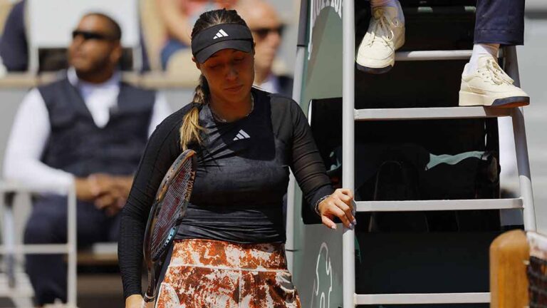 Jessica Pegula, fuera del Roland Garros que inicio con intoxicación por comida y termina con derrota contra Elise Mertens en la tercera ronda