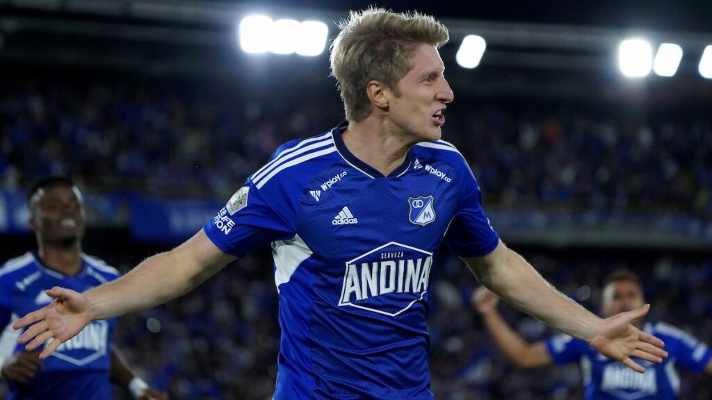 Andrés Llinás celebra un gol. - Vizzor Image.