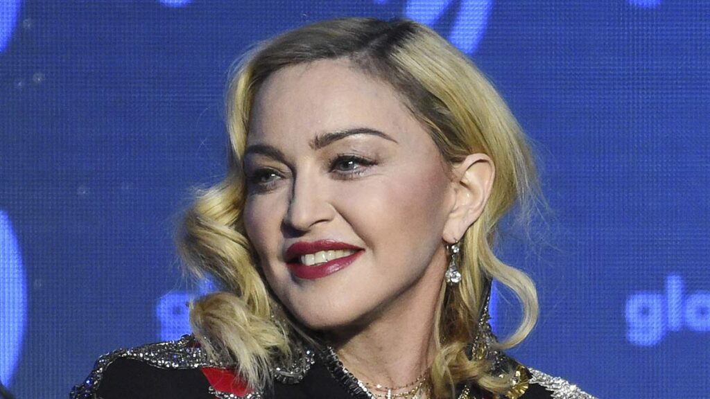 La gira de Madonna estaba programada para comenzar en Vancouver el 15 de julio. AP