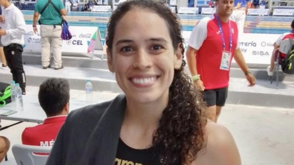 Byanca Rodríguez y María Jiménez hacen el 1-3 en los 200 metros pecho | @COM_Mexico