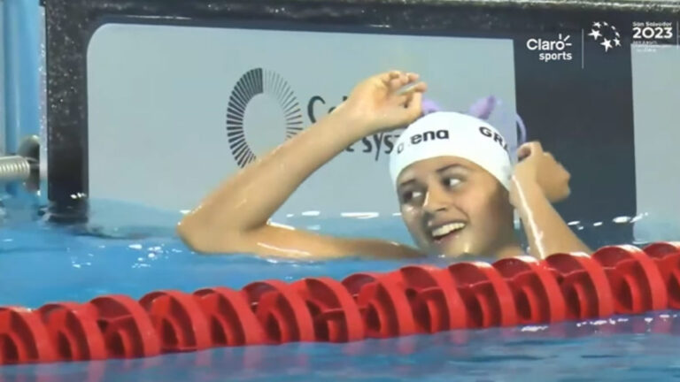 Oro y plata para México en los 100 metros dorso femenil de los Juegos Centroamericanos