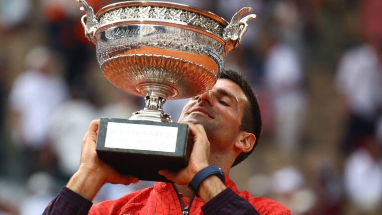 Los récords que rompe Novak Djokovic tras su victoria en Roland Garros