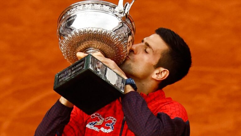 ¡Novak Djokovic hace historia! Conquista Roland Garros y supera a Rafa Nadal con 23 Grand Slam