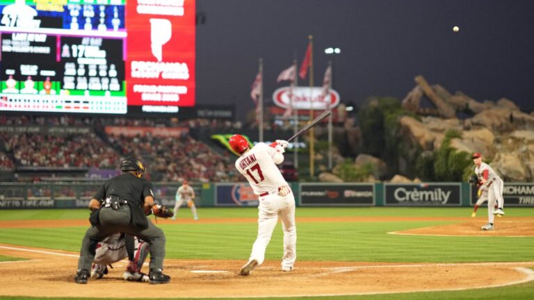 Ohtani pega su HR 30, el más largo de su carrera, pero los Angels caen ante Diamondbacks