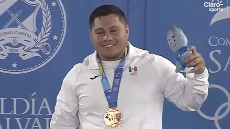 José López Carpizo le da a México la medalla de bronce en el levantamiento de pesas 96 kg