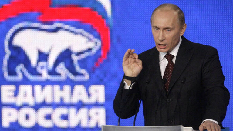 Vladimir Putin crea su propio torneo de videojuegos, pero bannea a ‘CS:GO’ de él, ¿por qué?