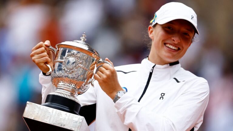 Iga Swiatek se corona en Roland Garros por tercera vez al derrotar a Karolina Muchova