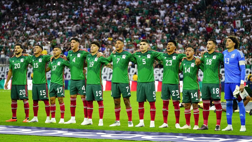 La selección mexicana sube un lugar en el ranking FIFA. Imago 7